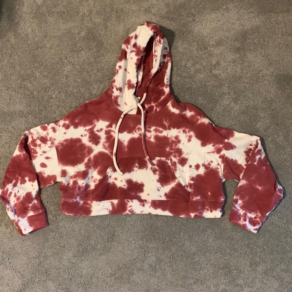 Le Lis cropped tie dye hoodie
